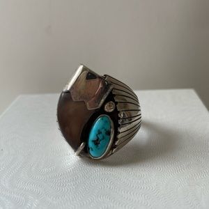 Large claw ring